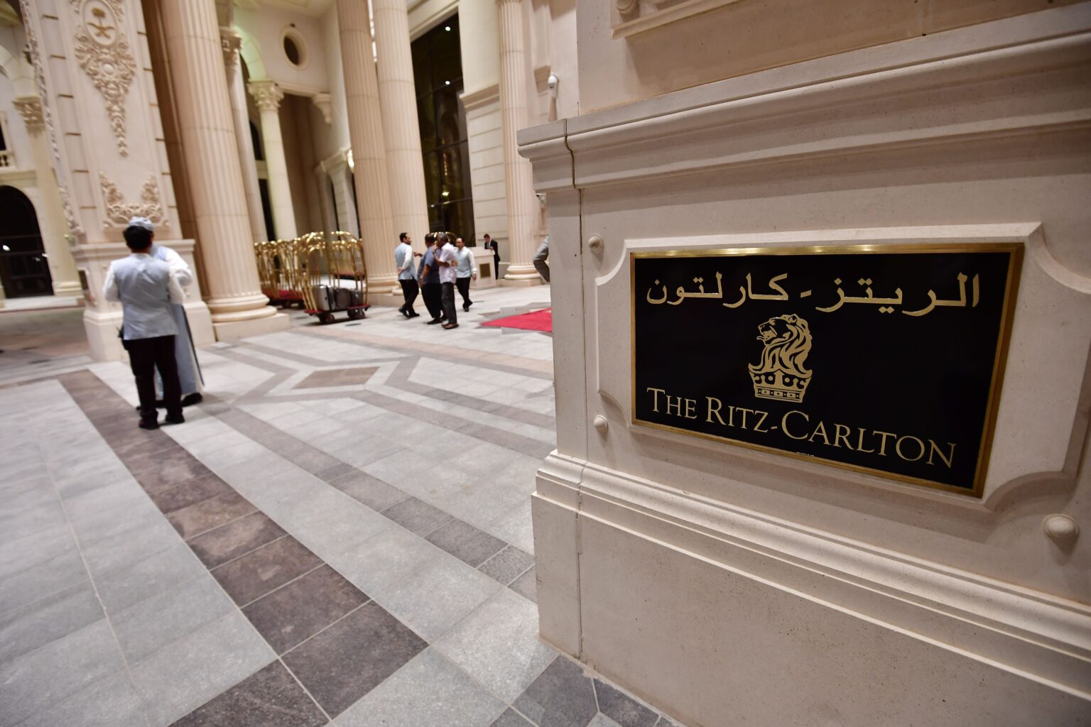 Tahanan Saudi Ungkap Penyiksaan dan Pemaksaan Saat Ditahan di Hotel Ritz Carlton Riyadh